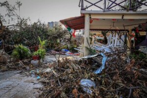 Mxico estima que se necesitarn ms de 3.200 millones de euros para las reparaciones tras el huracn Otis