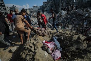 ONU considera crimen de guerra bombardeo a campo de refugiado en Gaza