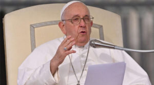 Papa Francisco cancela su agenda debido a "cuadro gripal"