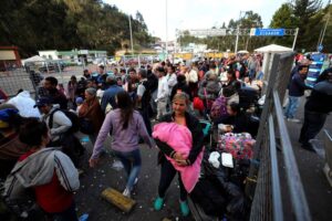 Perú aprobó decreto para agilizar la expulsión de migrantes irregulares