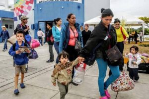 Perú entregó más de 55.000 permisos temporales