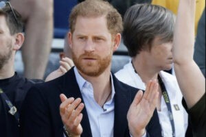 Príncipe Harry ganó una batalla judicial al Daily Mail en decisión que podría abrir vía a posible juicio contra el rotativo