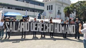 Salario mínimo en Venezuela lleva 20 meses sin ningún ajuste