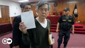 Tribunal de Perú recibe expediente de Alberto Fujimori – DW – 30/11/2023