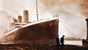 Un ejemplar de un menú del Titanic, vendido en subasta por más de 100.000 dólares