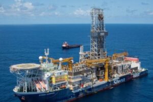 Venezuela rechaza nuevas concesiones petroleras de Guyana en área en disputa