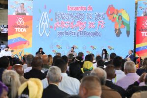 el plan de Maduro para instaurar su propia "Iglesia"