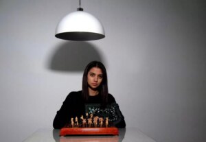¿Por qué las mujeres cada vez están más cerca de los hombres en ajedrez?