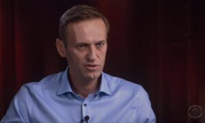 Aliados de Navalni denuncian que está desaparecido tras no localizarlo en prisión