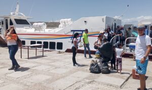 Arayeros exigen soluciones urgentes para el transporte marítimo Cumaná-Araya