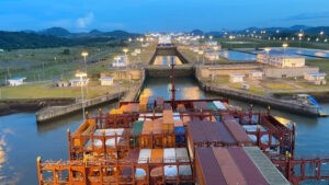 Atasco en el Canal de Panamá por la sequía impacta en el comercio internacional