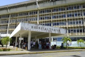 Bolívar: milicianos y directiva de hospital Uyapar "degradaron" a médicos residentes