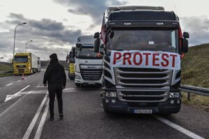 Bruselas ve "motivos" para expedientar a Polonia por el bloqueo de los camiones ucranianos