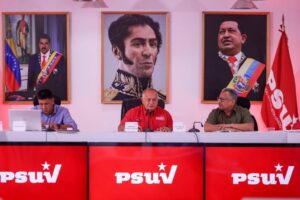 Cabello pide a militancia del Psuv «estar alertas frente a enemigos» en asueto decembrino