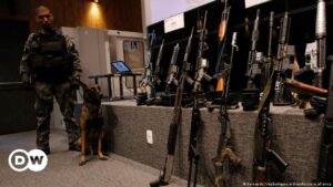 Cae red que vendió 43.000 armas europeas a bandas criminales – DW – 05/12/2023