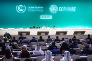 Casi 120 países se comprometen en la COP28 a triplicar la capacidad de energías renovables para 2030