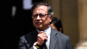 Colombia: Comisión de Acusación ordena investigación a presidente Petro por presuntos delitos en financiamiento de campaña - AlbertoNews