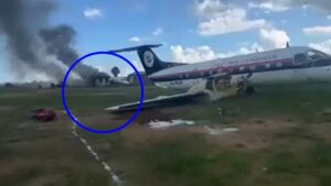 Con pocas horas de diferencia, dos aviones sufren accidentes en el mismo aeropuerto (VIDEO)