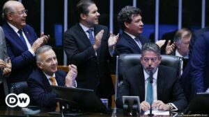 Congreso de Brasil aprueba reforma del sistema tributario – DW – 16/12/2023