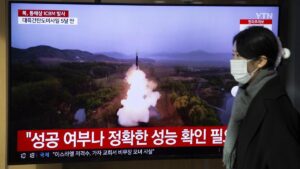 Corea del Norte lanza su quinto misil de largo alcance este año, una cifra récord