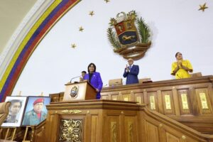Delcy Rodríguez anunció que el presupuesto anual de la nación para 2024 ascendió a 20.521 millones de dólares y prometió la “recuperación” de los salarios