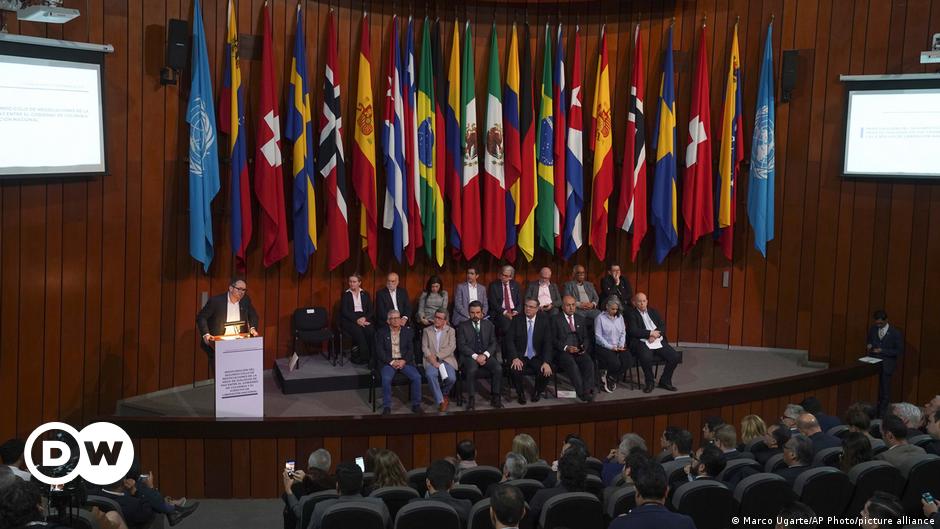 ELN acuerda con el Gobierno cesar secuestros en Colombia – DW – 17/12/2023