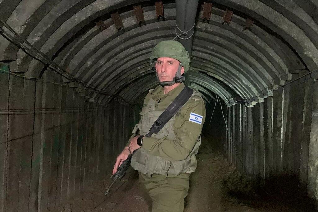 El Ejrcito descubre el mayor tnel de Hamas a escasos metros de la frontera con Israel: "Se han gastado millones de dlares"