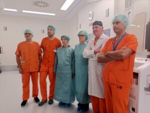 El Gregorio Marañón inaugura el primer quirófano en el mundo con tecnología híbrida e impresión 3D
