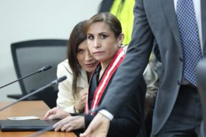 El abogado de la suspendida fiscal general de Perú dice que su cese es "inconstitucional"