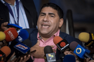 El “alacrán” Luis Ratti aseguró que pronto habrá una "nueva directiva" de Vente Venezuela