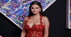 Fans llenan de criticas a Selena Gómez, luego de presumir romance con Benny Blanco