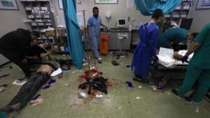 GUERRA ISRAEL | Los hospitales del sur de la Franja de Gaza, sumidos en el caos