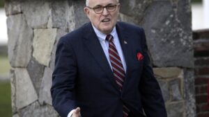 Giuliani se declara en bancarrota tras ser condenado a pagar 148 millones de dólares por difamación