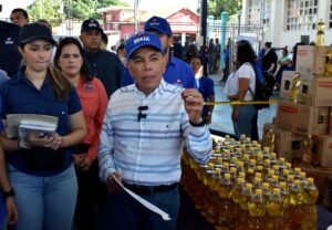 Gobernador Rosales despliega Mercados Populares y Feria de la Hallaca con 40 y 50% de subsidio en todo el Zulia