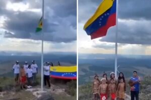 Indígenas bajaron bandera de Guyana de la Sierra Paracaima del Esequibo e izaron la de Venezuela (+Video)