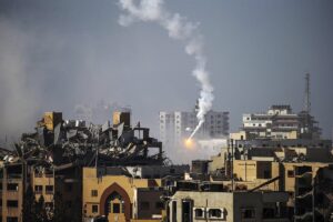 Israel deja 200 muertos en 24 horas tras reanudar su ofensiva en Gaza después de la tregua - AlbertoNews