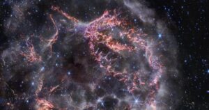 James Webb capta una impresionante imagen de la supernova Cassiopeia A