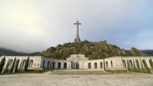 La Audiencia Nacional levanta la suspensión cautelar de las exhumaciones en Cuelgamuros