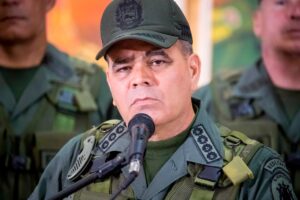 "La Fuerza Armada está lista para los desafíos por venir", vociferó Padrino López
