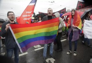 La Polica lleva a cabo redadas en varios clubes LGBT de Mosc