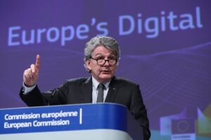 La UE pacta las primeras reglas para limitar los riesgos de la Inteligencia Artificial