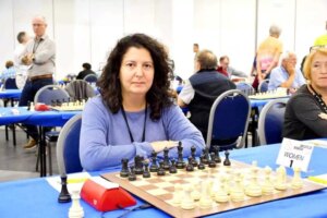 La campeona de Espaa de ajedrez que reclama que los torneos no sean mixtos: "Me hacen el vaco"