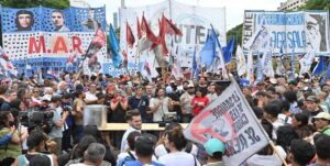 La mayor central obrera de Argentina convoca a huelga general