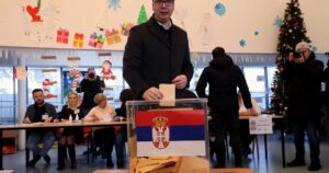 Las elecciones en Serbia transcurren con normalidad e incidentes aislados