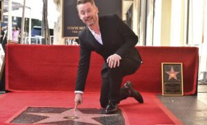 Macaulay Culkin, de 'Home Alone', recibe una estrella en el Paseo de la Fama de Hollywood - AlbertoNews
