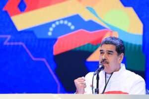 Maduro asistirá a la reunión con el presidente de Guyana y afirmó que la intervención de la Corte Penal Internacional “es violatoria”