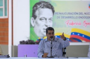 Maduro ordena "accin defensiva" ante la llegada a Guyana de un "amenazante" buque britnico