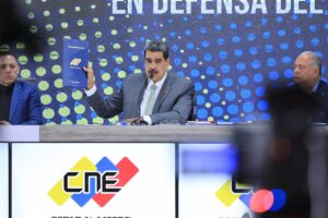 Maduro presenta una ley para crear el estado del Esequibo y ordena publicar un nuevo mapa venezolano