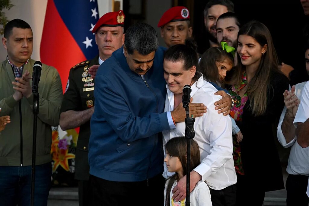 Maduro recibe en Caracas a su "embajador" Saab por todo lo alto