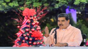 Maduro tras órdenes de captura: "No son perseguidos, son traidores a la patria"